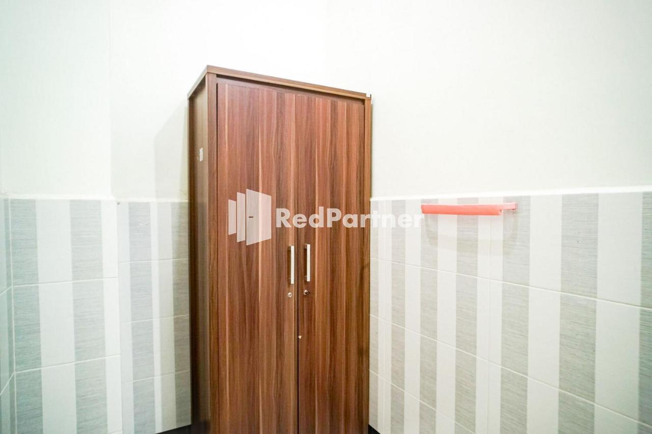 Hoki Homestay Redpartner 수라바야 외부 사진