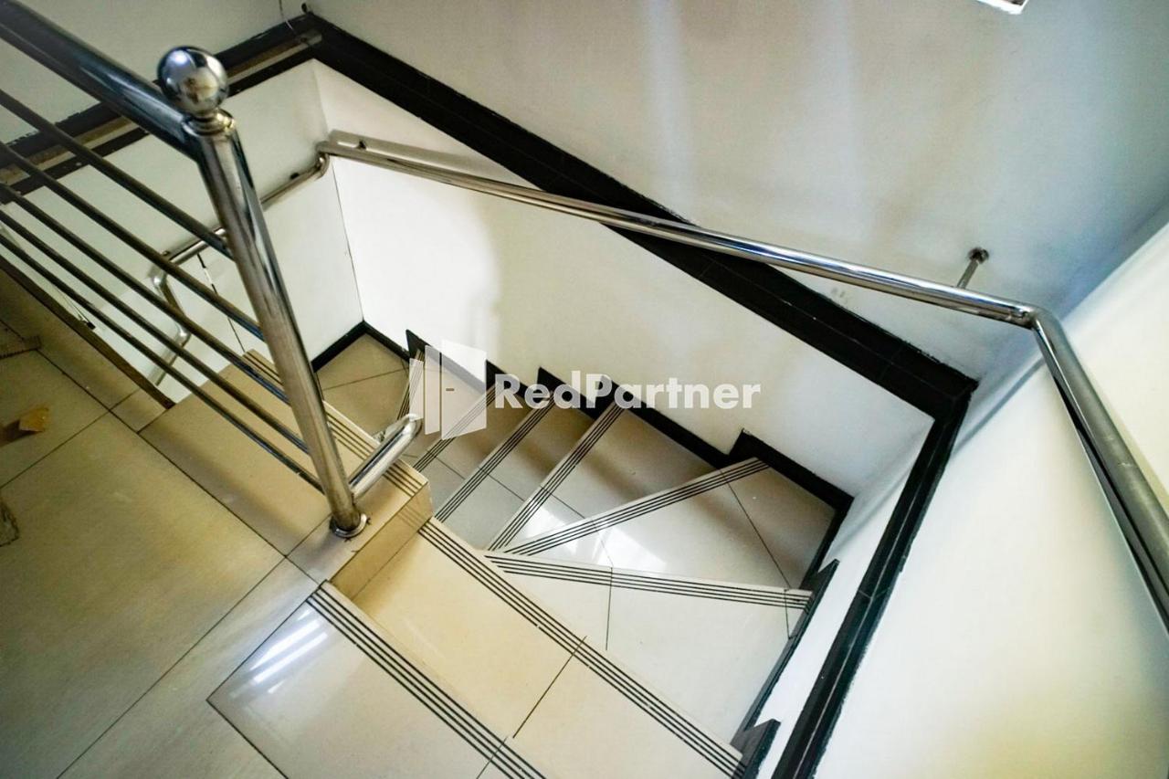 Hoki Homestay Redpartner 수라바야 외부 사진
